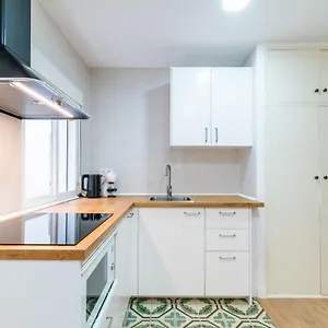 https://precioso-apartamento-en-18012.es-andalucia.com