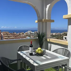 https://paulmarie-apartment-ocean-view-in-windsor-park.adeje-hotels.com